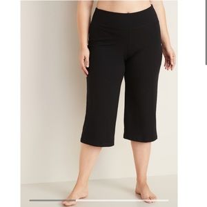 Old Navy High-Waisted Cropped Wide-Leg Yoga Pants